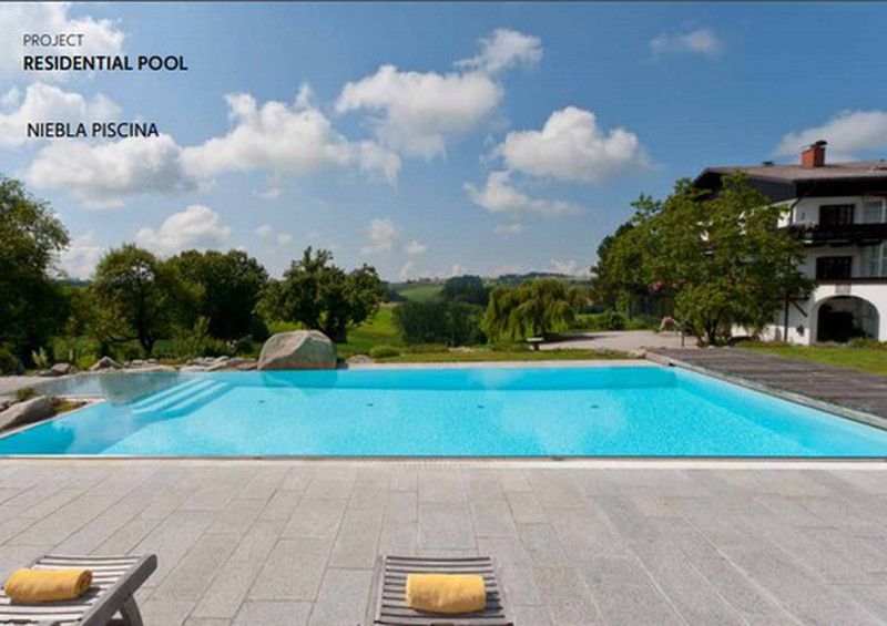 Cómo limpiar el gresite de la piscina
