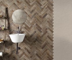 Πώς να αναδιαμορφώσετε ένα μικρό μπάνιο για να φαίνεται μεγαλύτερο