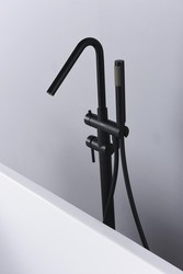 Rubinetto doccia termostatico Line Black canna di fucile Imex — Azulejossola
