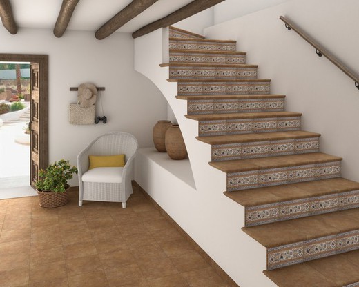 Peldaños porcelánicos para escaleras de interior y exterior — Azulejossola