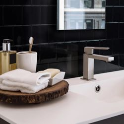 Rajola Adhesiu Plaça Berlin 56,61 cm x 20,90 cm The Smarttiles