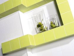 Glänzend weiße Fliese 15x15 1,00M2 / Box 44 Stück