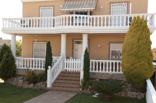 Klasyczna tralka Capri