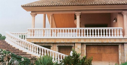 Classic baluster Geneva