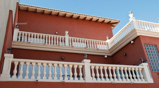 Classic baluster Geneva