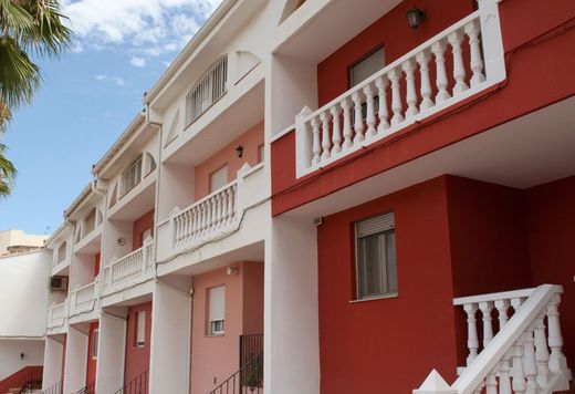 Klasyczna tralka Neapol