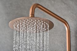 Monza termostatisk duschstång i borstat roséguld