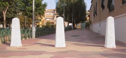 Verniprens Obelisk Poller