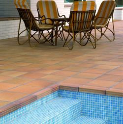 Extruderad stengodslåda Base 24,6x24,6 16 enheter Greco stengods