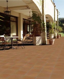 Wytłaczane pudełko z kamionki 31,4x31,4