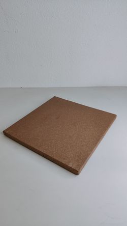 Wytłaczane pudełko z kamionki 31,4x31,4