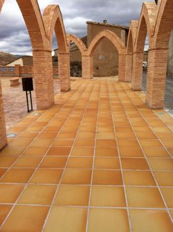 Box 24.4x24.4 Natural stoneware 1.00m2 16 Pieces Gres de Aragón