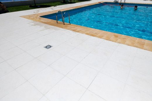 Loja White Flooring Box 50x50 4 pieces 1m2 / Verniprens box