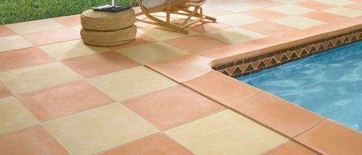 Loja Cream Flooring Box 50x50 4 st 1m2 / Verniprens låda