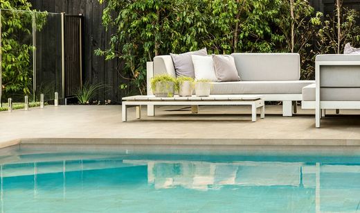 Caixa de degraus em porcelana antiderrapante bege Redstone 33x33 cm 4 peças Keros