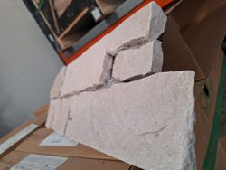 Scatola in pietra naturale medievale bianca 0,33 m2 Piedras de Galicia