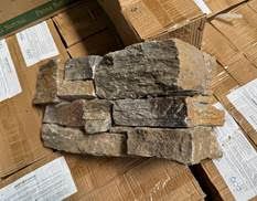 Natural Medieval Wild Multicolored Stone Box 0.33m2 Piedras de Galicia