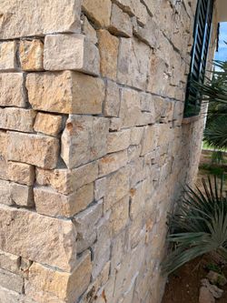 Natural Stone Box Μεσαιωνικός Τραβερτίνος 0,33m2 Piedras de Galicia