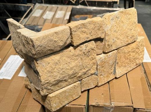 Natural Stone Box Medieval Travertine 0.33m2 Piedras de Galicia