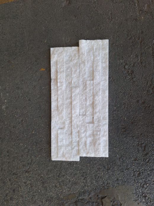 Vormontierte Natursteinbox Polar White Linear 0,48 m2 Piedras de Galicia