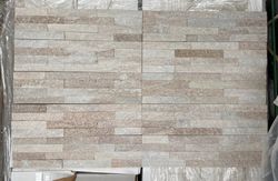 Caixa Pedra natural premuntada Lineal Crema Polar 0,48m2 Pedres de Galícia