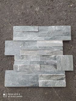 Vormontierte Steinwandbox Eco Grey 0,44 m2 Piedras de Galicia