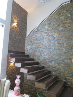 Vormontierte Steinbox Wandbild Eco Multicolor 0,44m2 Piedras de Galicia