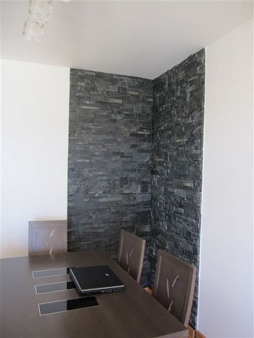 Förmonterad stenlåda Väggmålning Eco Black Polar 0,44m2 Piedras de Galicia