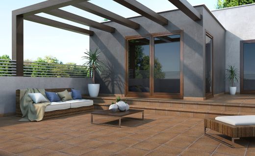 Klassische Box aus Naturporzellan Aneto Rutschfest 33x33 0,66m2/Gres Aragón Box