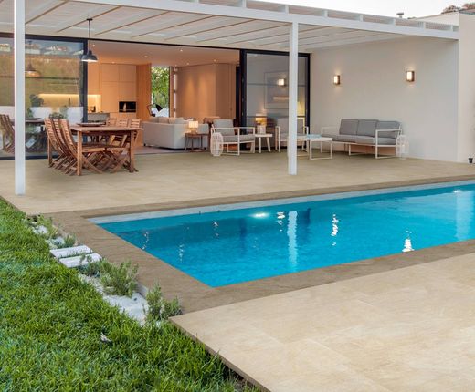 Pudełko porcelanowe antypoślizgowe Redstone Beżowe 33x60 cm 1,26m2 Keros