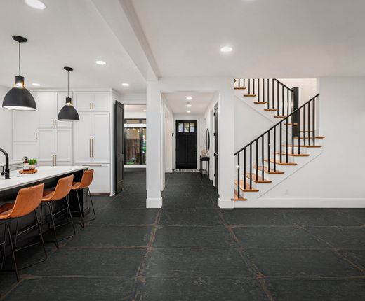 Κουτί από πορσελάνη σε μαύρο χρώμα από φυσικό ατσάλι 49,75x99,55cm 1,49m2 Aparici