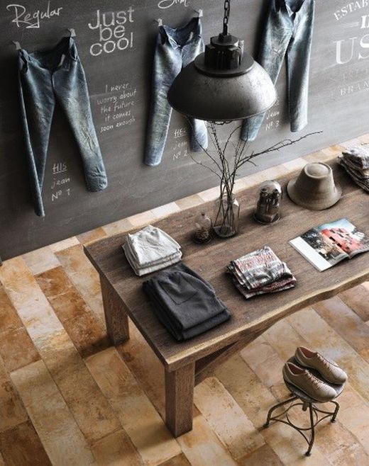 Terre Rosso Porseleinen Doos 25X100 1,74m2 / doos - 7 stuks Aparici doos