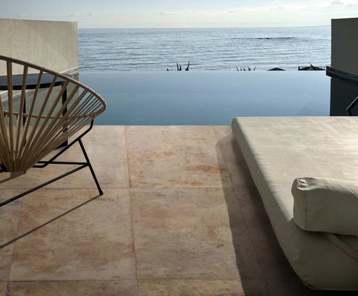 Vulcano Rosso Rutschfeste Porzellandose 49,75 x 99,55 cm 1,48 m2 Aparici