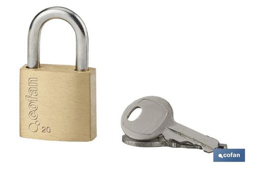 Cadenas en laiton de qualité plus clés de 25 mm égales