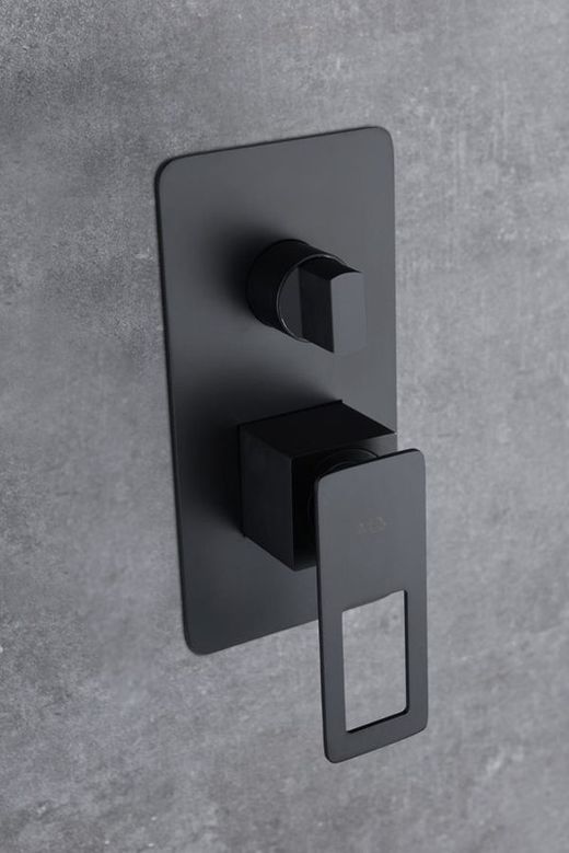 Conjunto de ducha empotrado Suecia negro mate BDC032-6/NG Imex