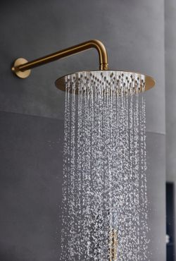 Monza ενσωματωμένο σετ ντους με ένα μοχλό από βουρτσισμένο χρυσό GPM039/OC Imex