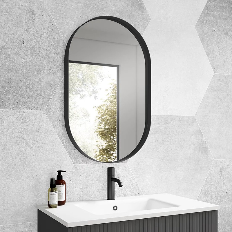 https://media.azulejossola.com/product/espejo-loira-negro-con-luz-50x80-cm-visobath-800x800.jpg