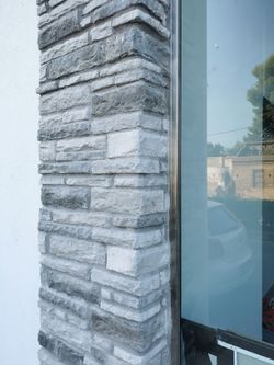 Προεξέχουσα γωνία Λουκέρνη Άχ Βερνιπρένς