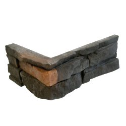 Utskjutande hörn av Vulcano Verniprens strandpromenad