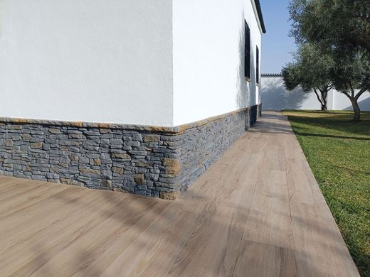 Προεξέχουσα γωνία της Santander Marengo Verniprens