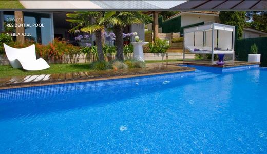 Πλαίσιο μηδενικού χρώματος σε λευκό μπλε πλέγμα 18 ματιών / 2m2 κουτί TOGAMA