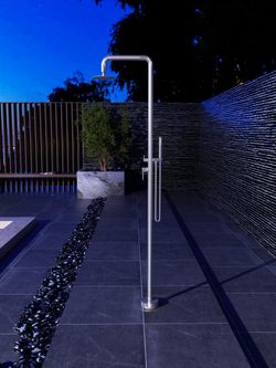 Grifería de piscina Florida acero inoxidable S.316 con teleducha