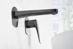 Delos Svart pistolmetall inbyggd ettgreppsvattenkran GLD055/BGM Imex