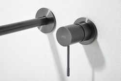 Génova Svart pistolmetall engrepps inbyggd tvättställskran GLG053/BGM Imex