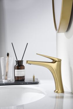 Grifo de lavabo monomando Delos Oro cepillado BDD055-1OC Imex