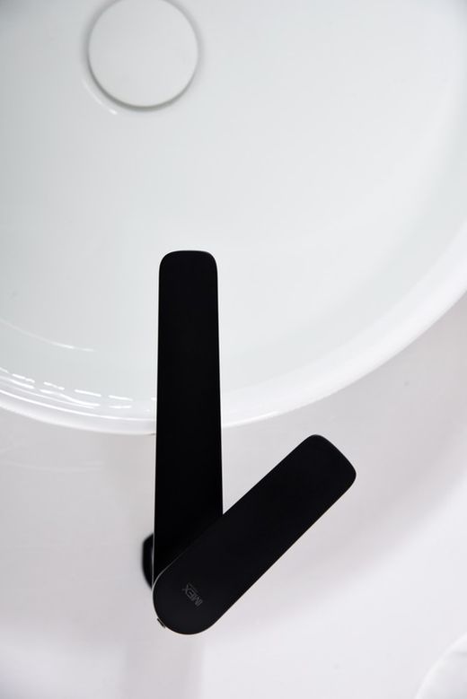 Naples hoge wastafelmengkraan mat zwart BDN047-3NG Imex