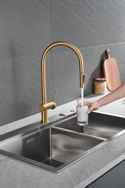 Wyciągana bateria kuchenna Berna szczotkowane złoto Nr ref. GCE026/OC Imex