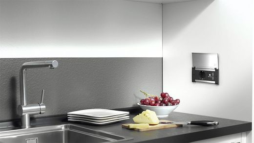 Gniazda sieciowe Kapsa 2 + 2 wykończenie ze stali nierdzewnej USB