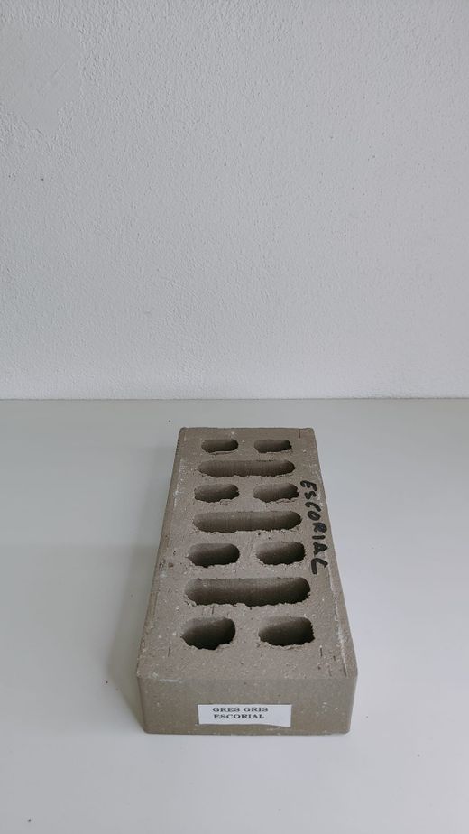 Pallet Maó caravista clínquer Escorial 236x114x50mm 608 u.