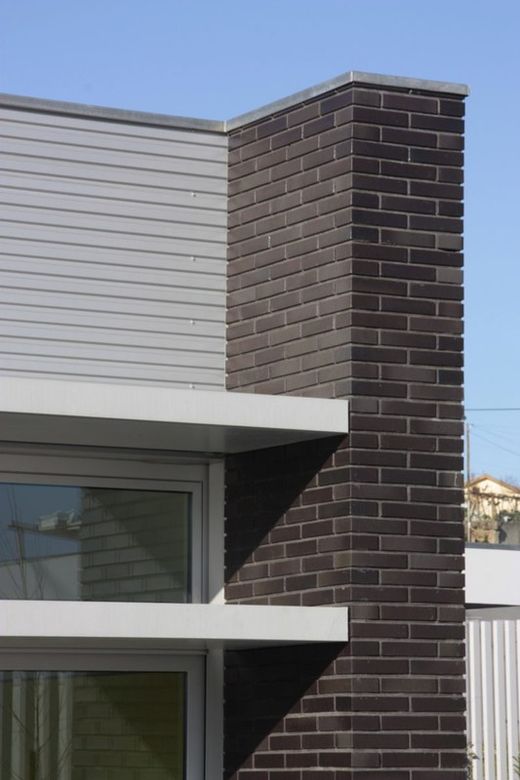 Pallet Maó caravista clínquer Timanfaya Blue 236x114x50mm 608 u.